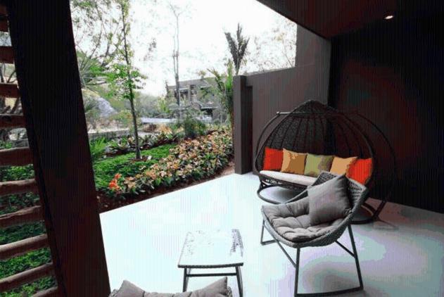 Dasada, The Flower Es'Senses Resort Noen Hom 部屋 写真